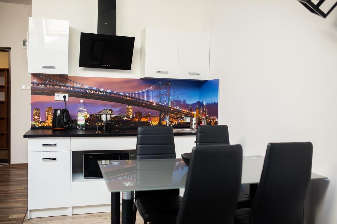 Apartament Manhattan Mielec Luaran gambar